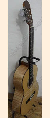 Guitarra de maple modelo GRO fotografía 5